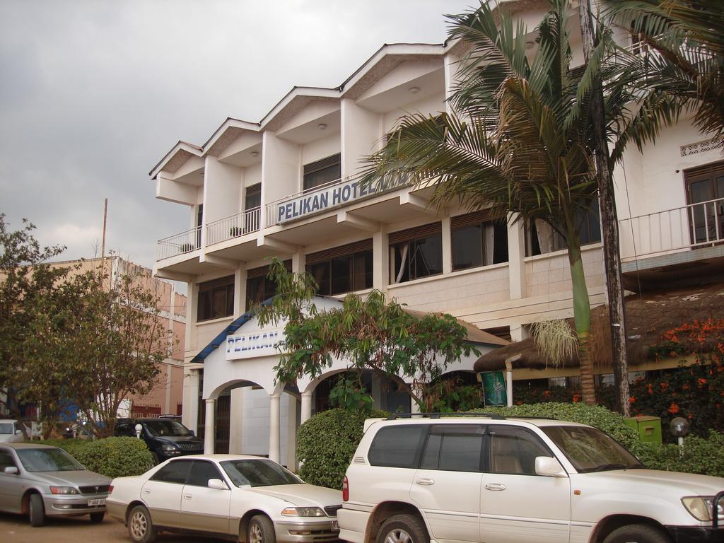 Pelikan Hotel Mbarara Extérieur photo